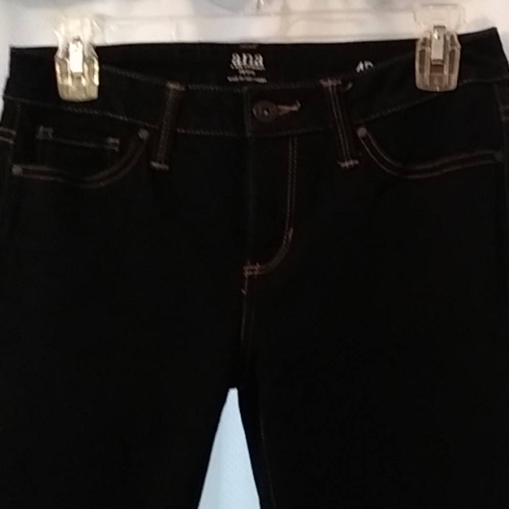 Jeans - Picture 2 of 3
